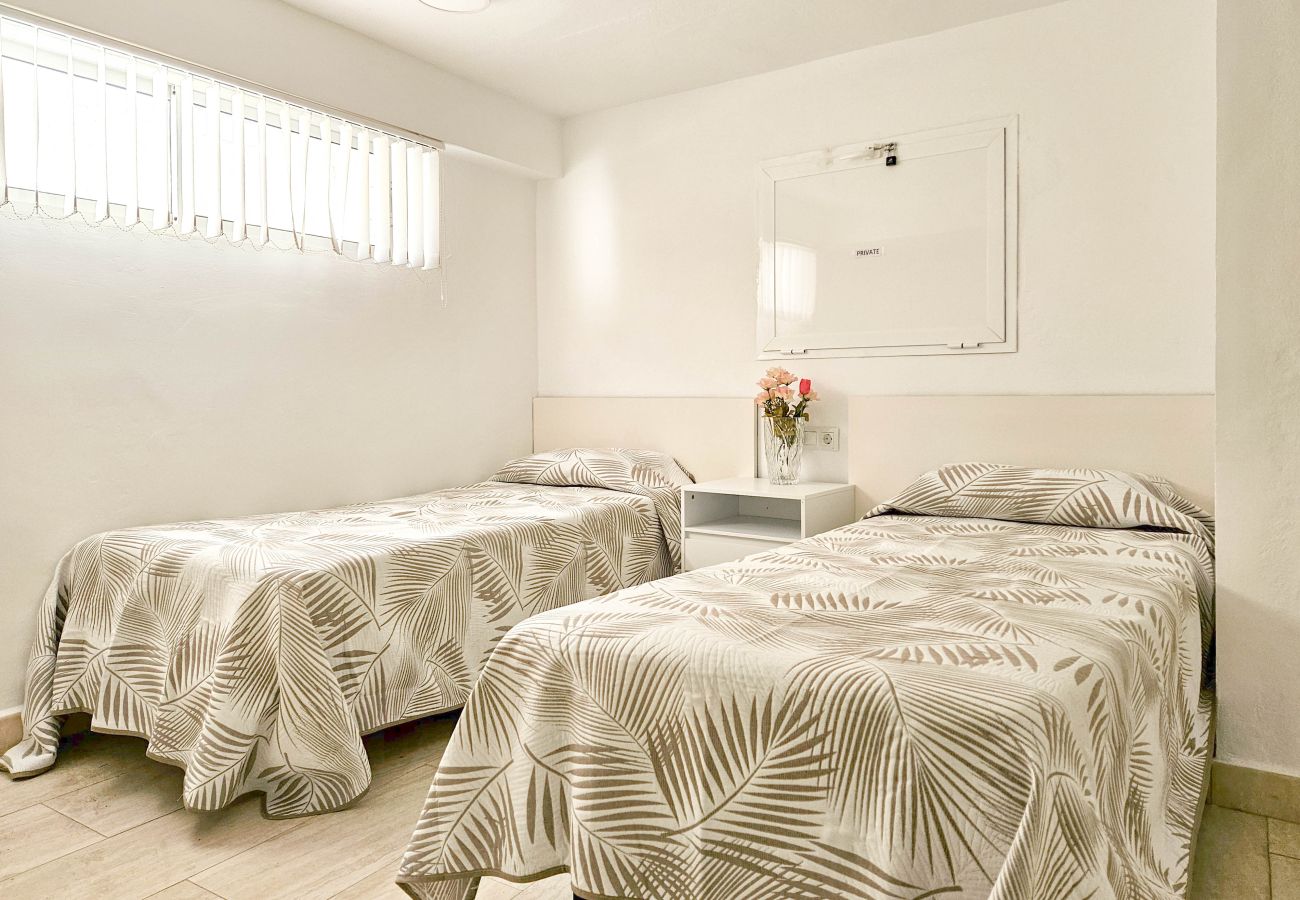 Terraced House in Mijas Costa - Beautiful 6 bedroom Townhouse very close to the sea El Faro
