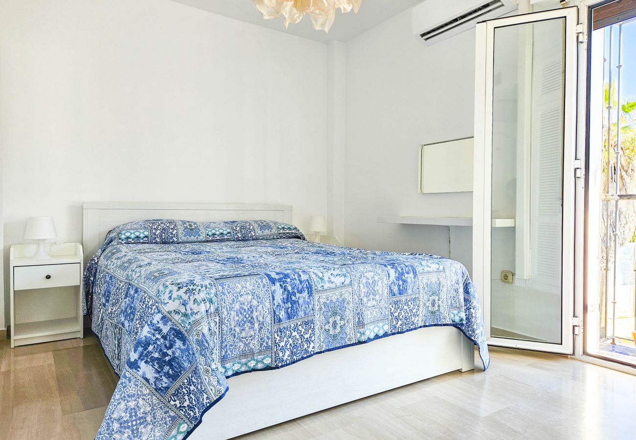 Terraced House in Mijas Costa - Beautiful 6 bedroom Townhouse very close to the sea El Faro