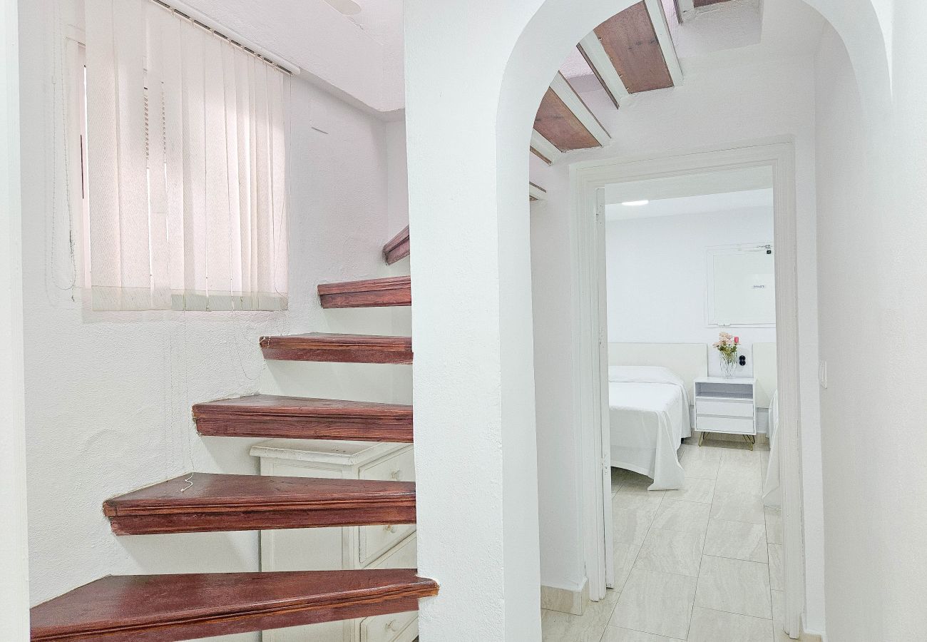 Terraced House in Mijas Costa - Beautiful 6 bedroom Townhouse very close to the sea El Faro