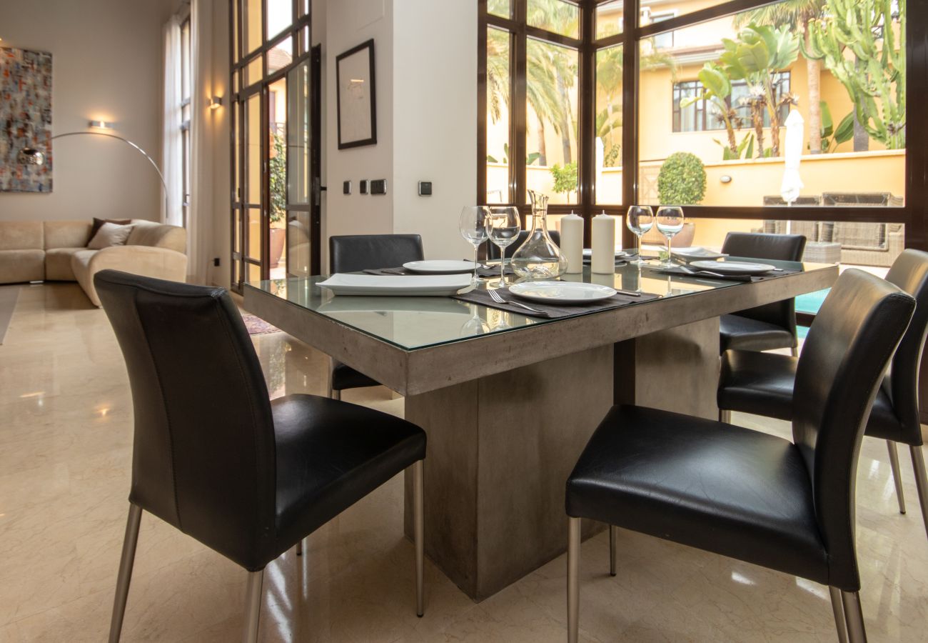 Terraced House in Puerto Banus - Luxury modern 4 bedroom townhouse near Puerto Banus with private pool