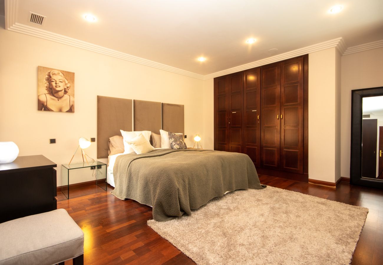 Terraced House in Puerto Banus - Luxury modern 4 bedroom townhouse near Puerto Banus with private pool