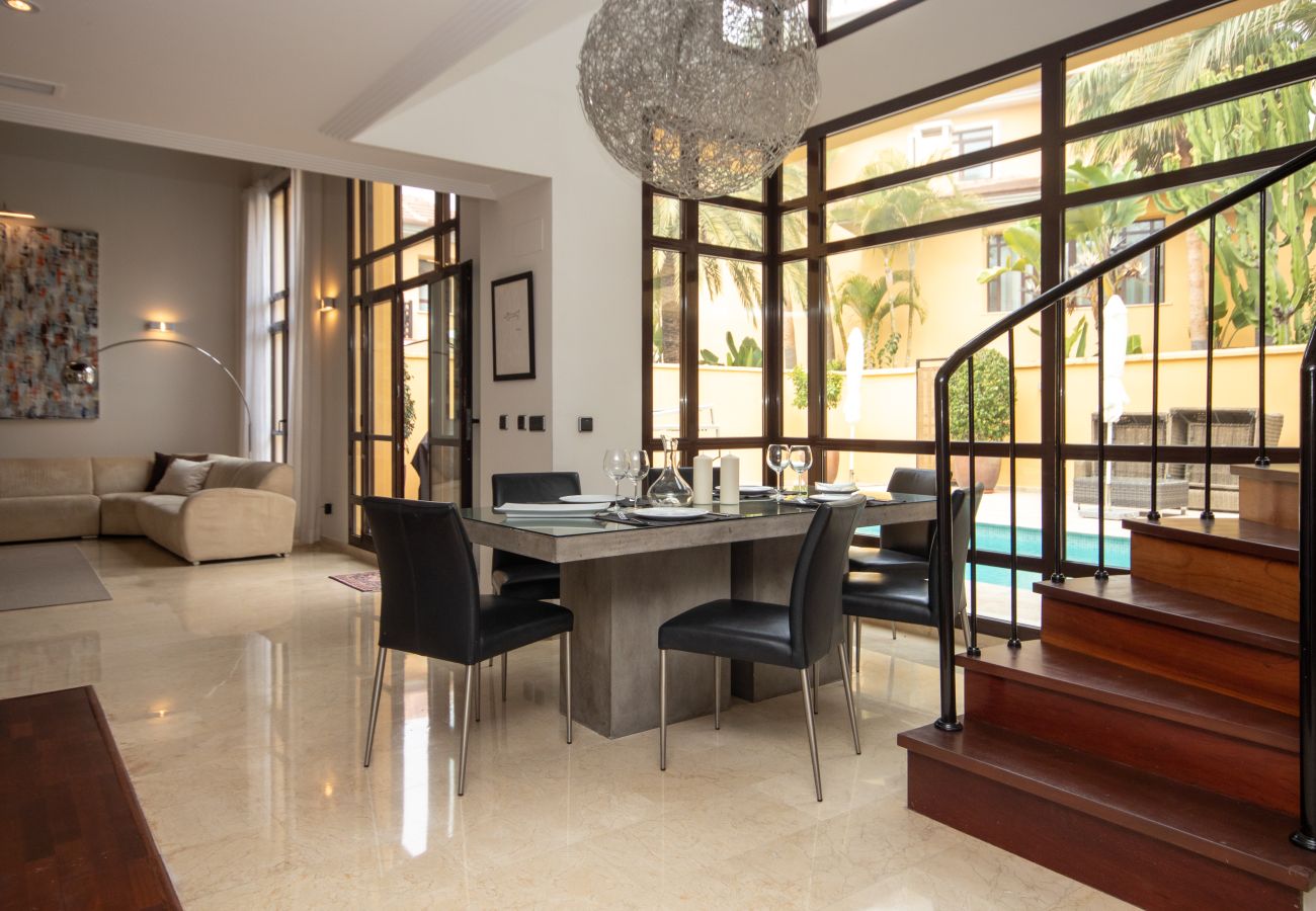 Terraced House in Puerto Banus - Luxury modern 4 bedroom townhouse near Puerto Banus with private pool
