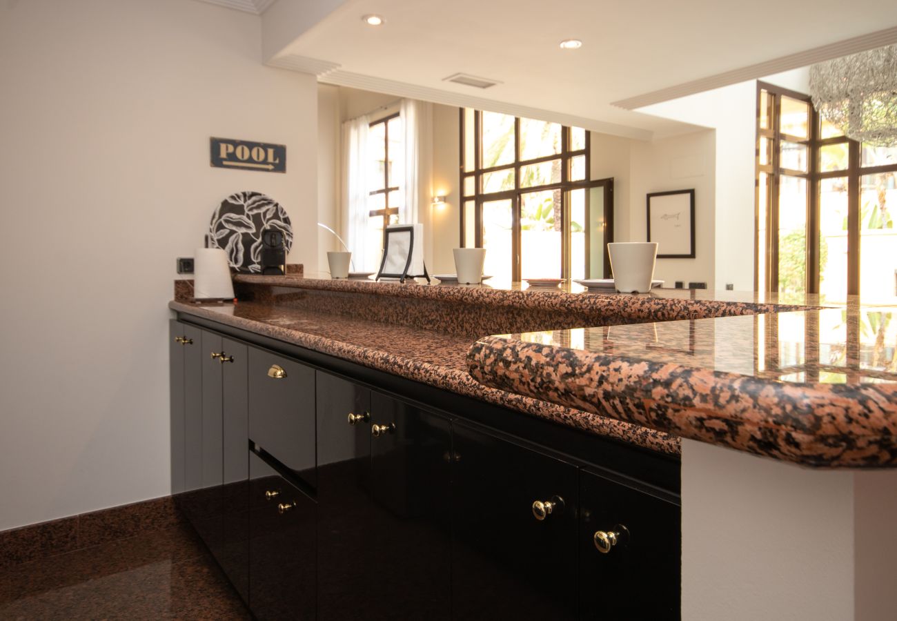 Terraced House in Puerto Banus - Luxury modern 4 bedroom townhouse near Puerto Banus with private pool