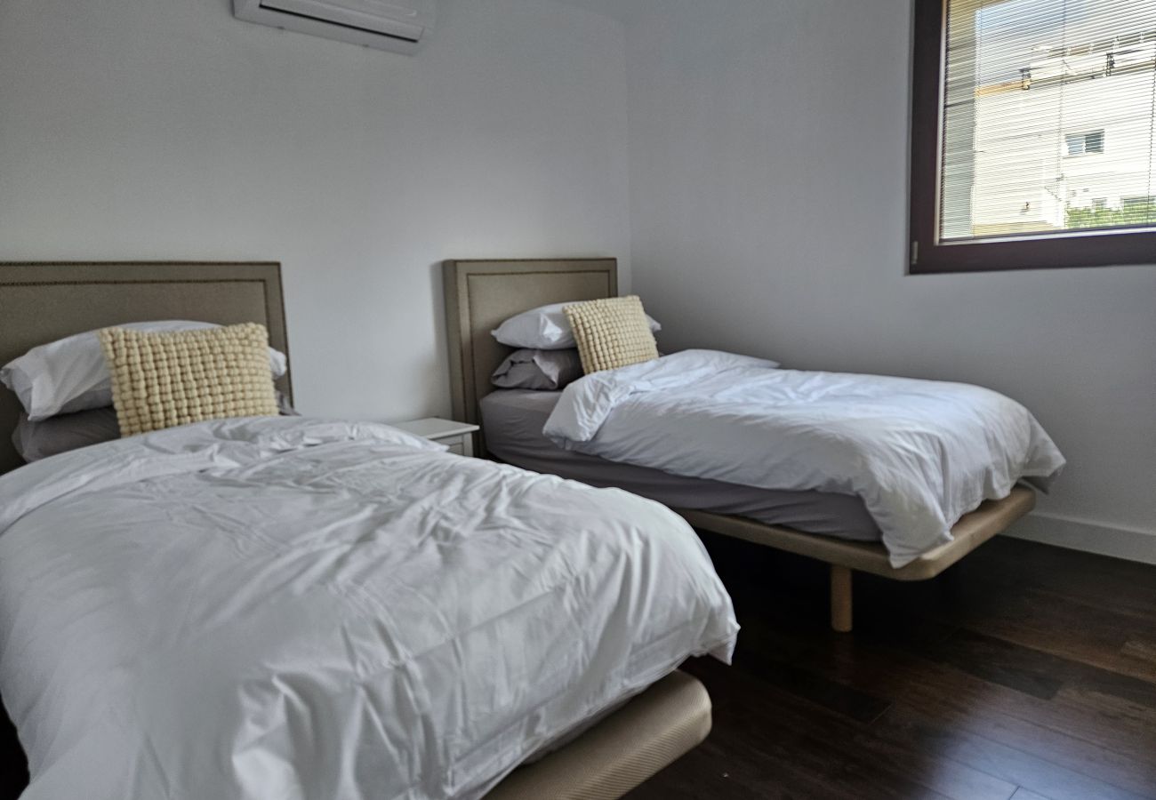 Villa in Mijas Costa - 2467