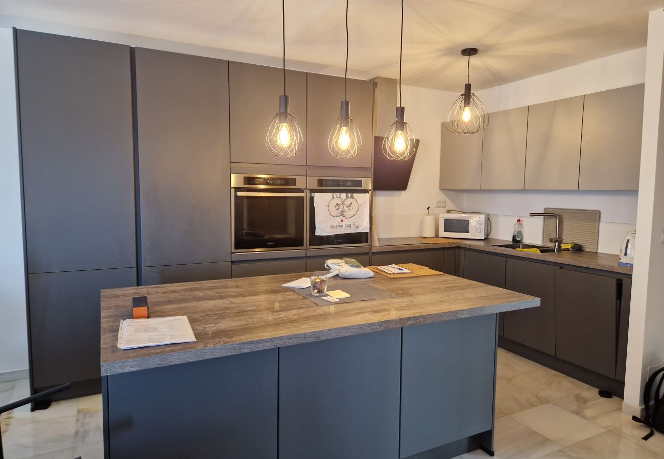 Apartment in Benalmádena - 2412