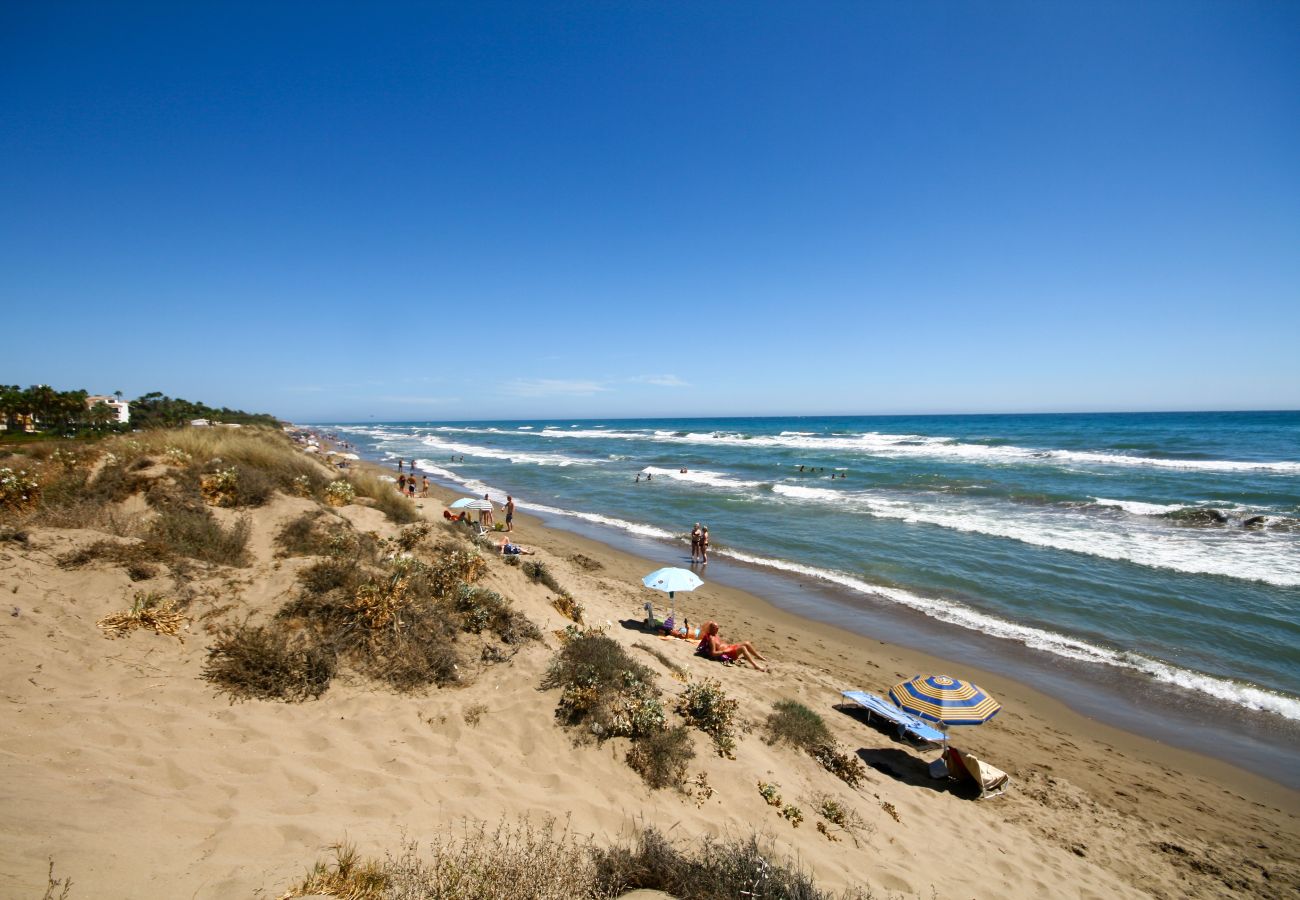 Apartment in Marbella - LuxuryTwo Bedroom Apartment Fabulous Golf Views