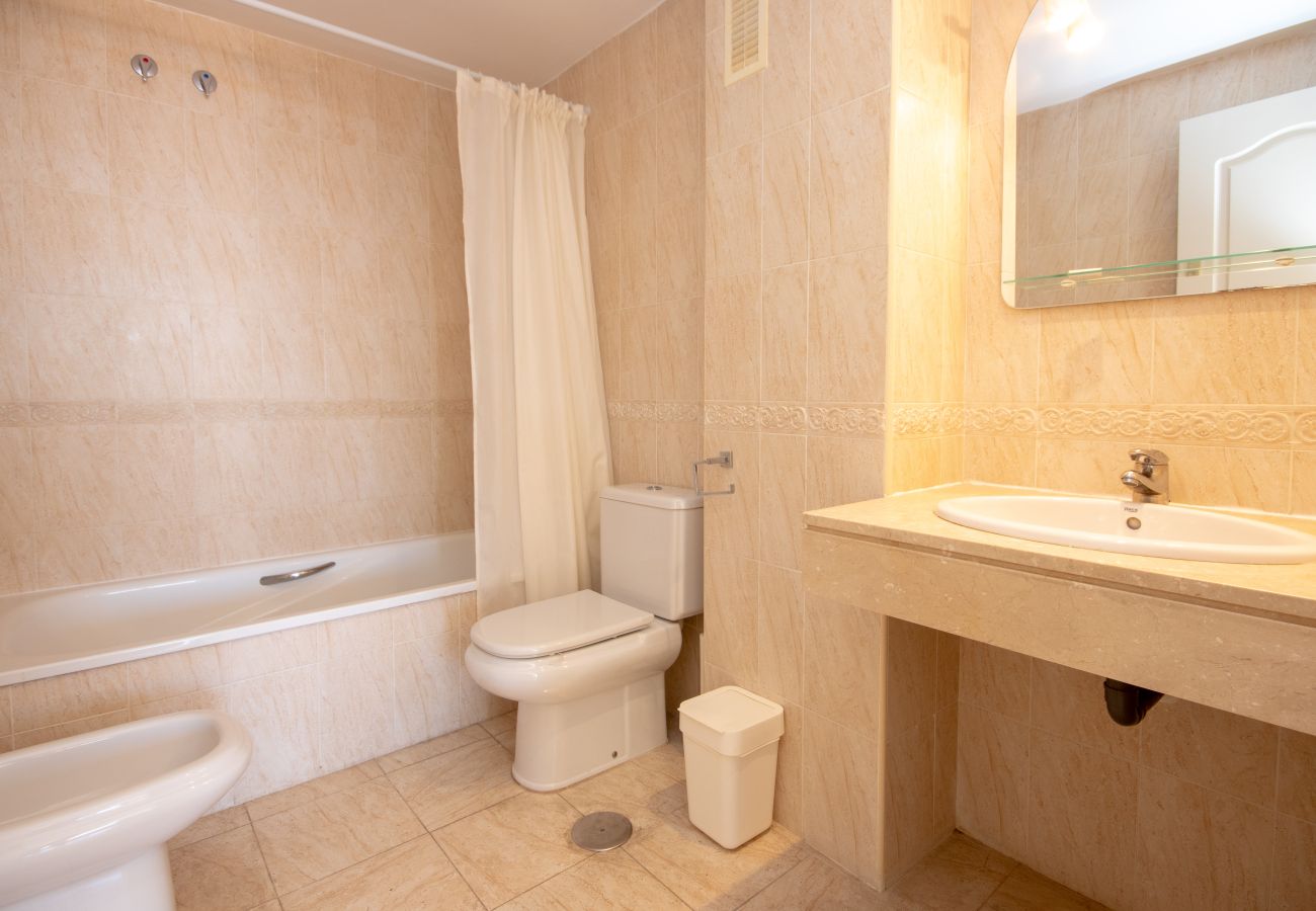 Apartment in Mijas Costa - Two Bedroom Apartment to rent in BellaVista Hills  Calahonda