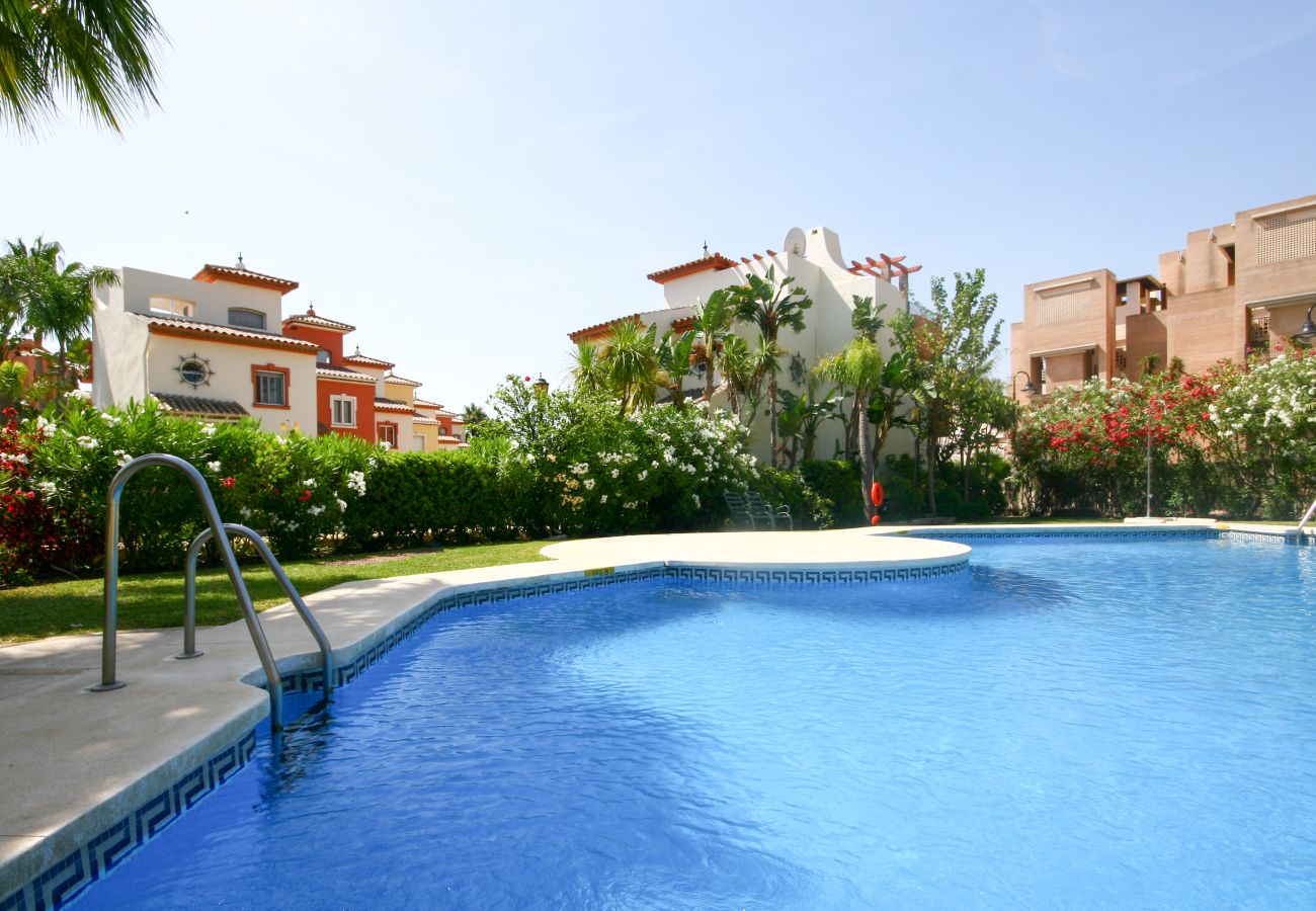 Terraced House in Estepona - Three bedroom townhouse in Garden Beach Estepona