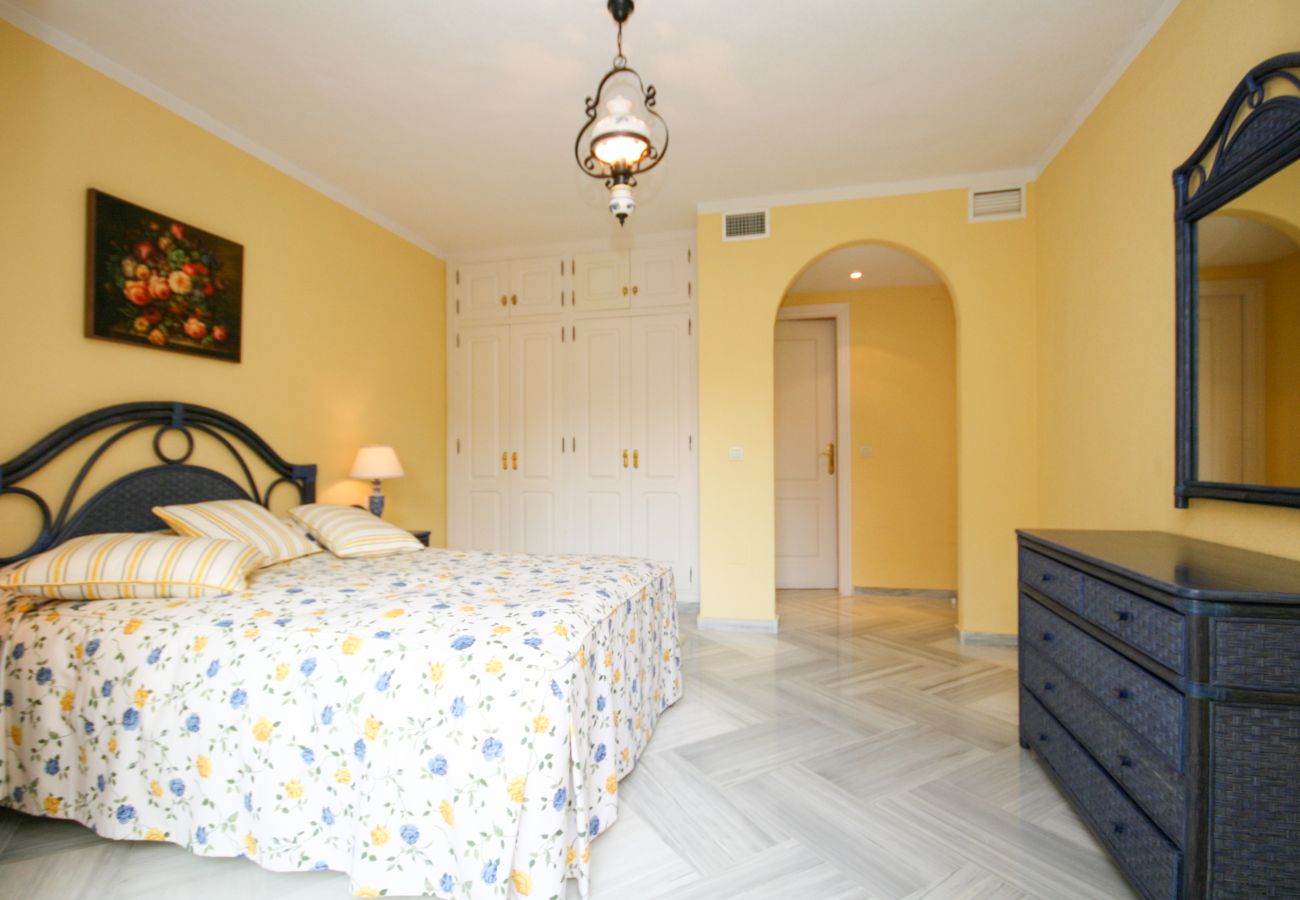 Terraced House in Estepona - Three bedroom townhouse in Garden Beach Estepona