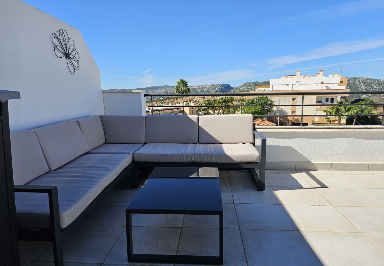 Apartment in Casares - Two bedroom penthouse apartment in Casares