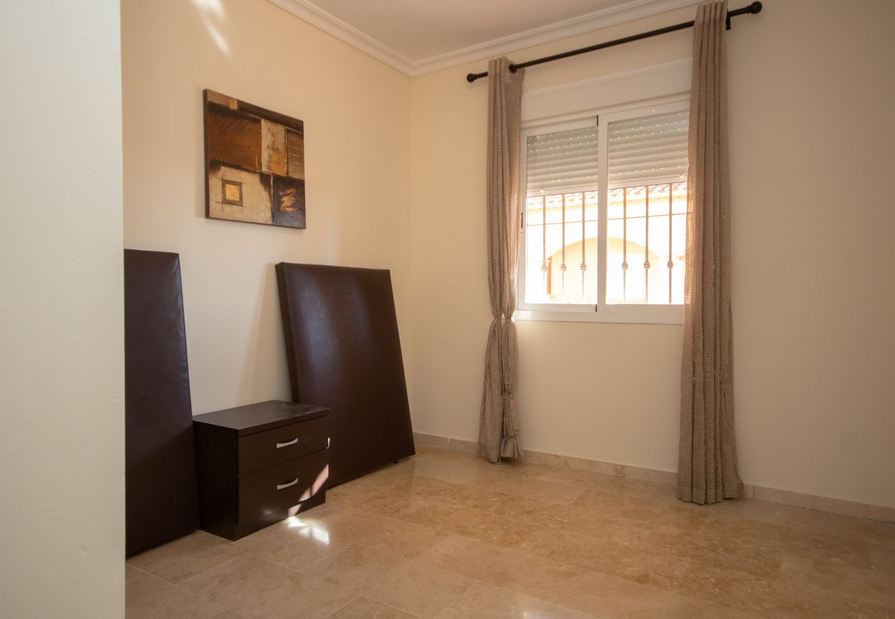 Apartment in Mijas Costa - Two bedroom first floor apartment with mountain views