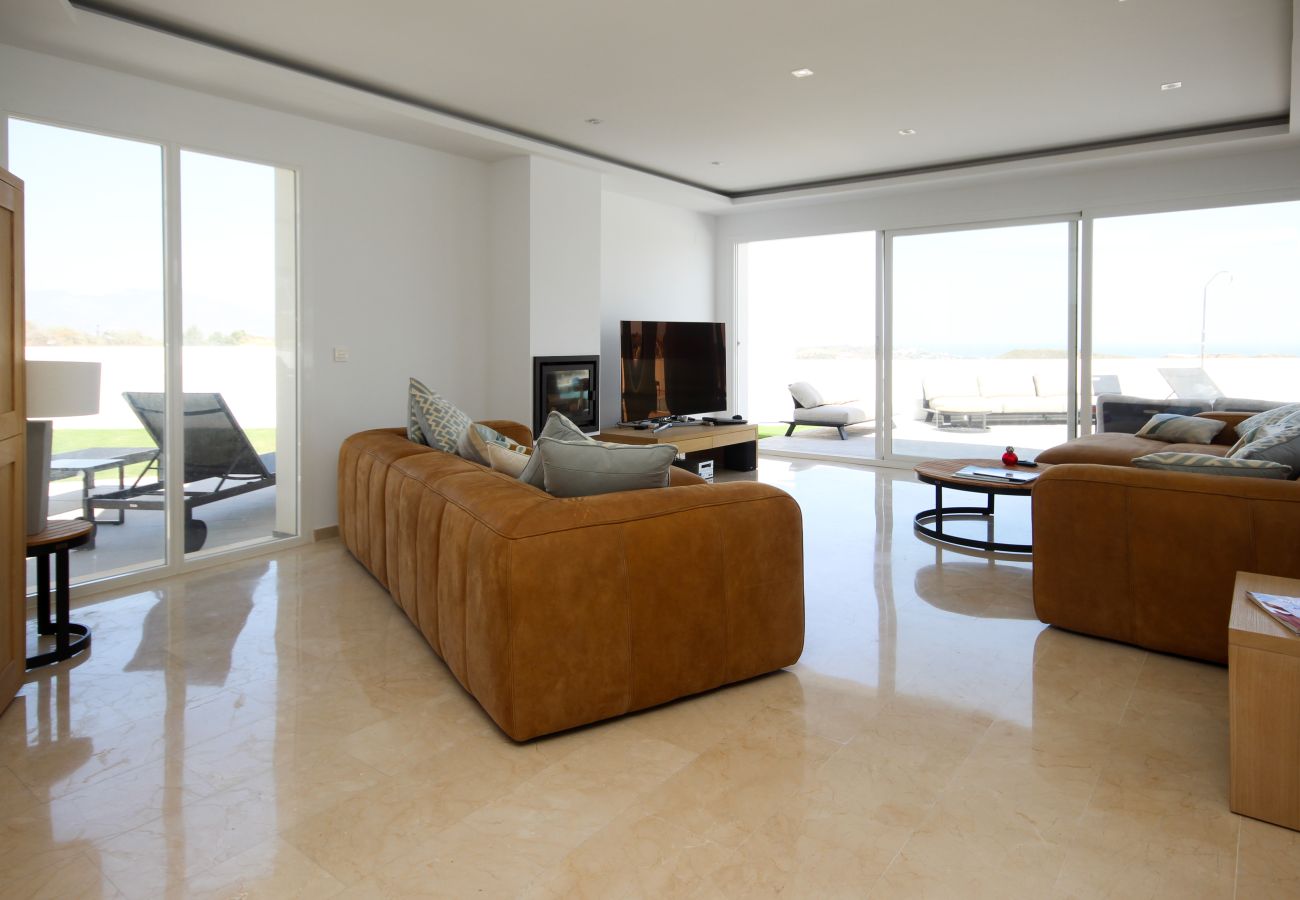 Villa in Mijas Costa - Spectacular 4 bedroom villa front line golf with private pool and sea views La Cala de Mijas