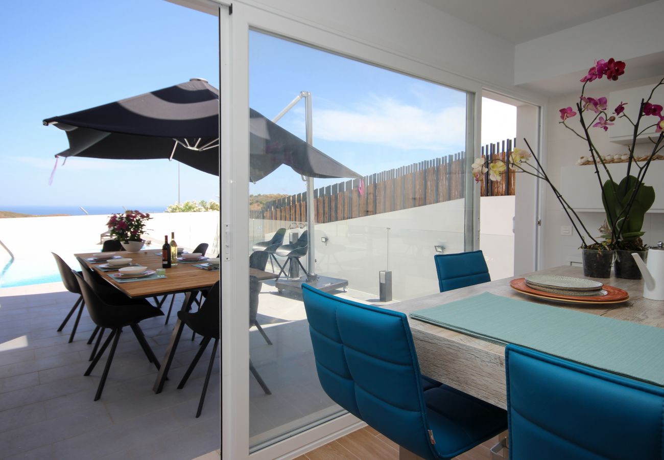 Villa in Mijas Costa - Spectacular 4 bedroom villa front line golf with private pool and sea views La Cala de Mijas