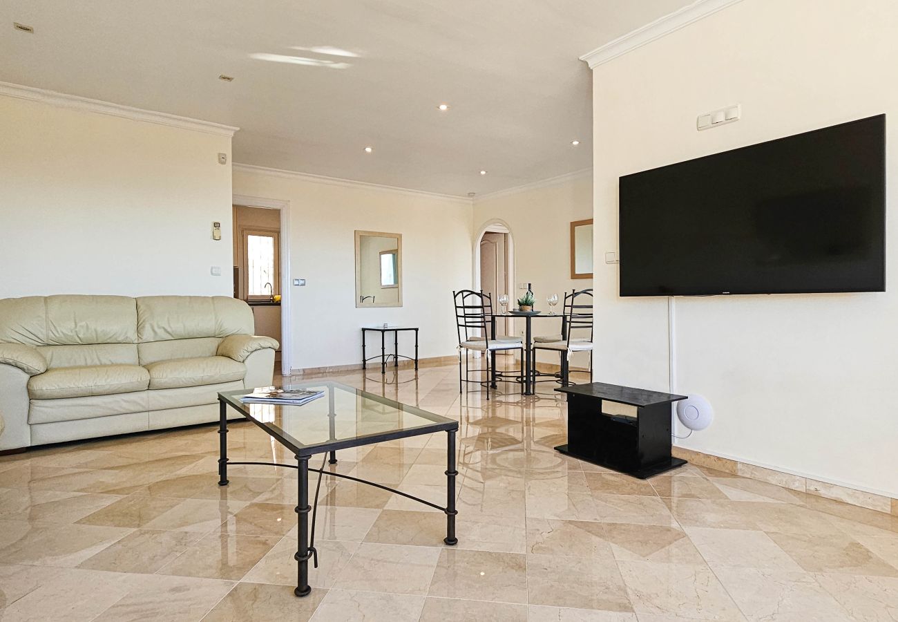 Villa in Fuengirola - Three bedroom villa with private pool in Torreblanca
