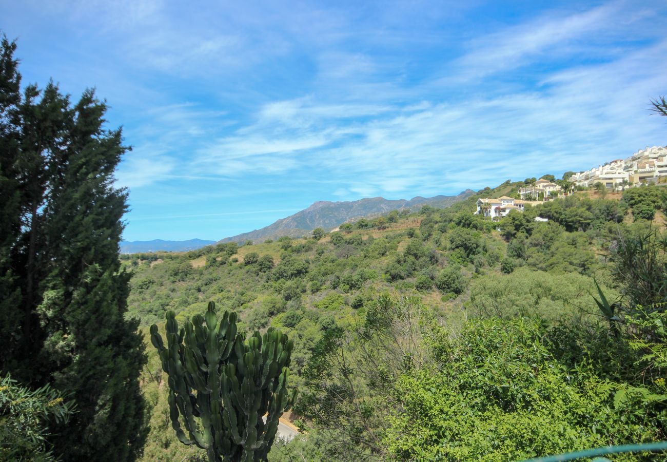 Terraced House in Marbella - Three bedroom town house to rent in Los Altos de Marbella