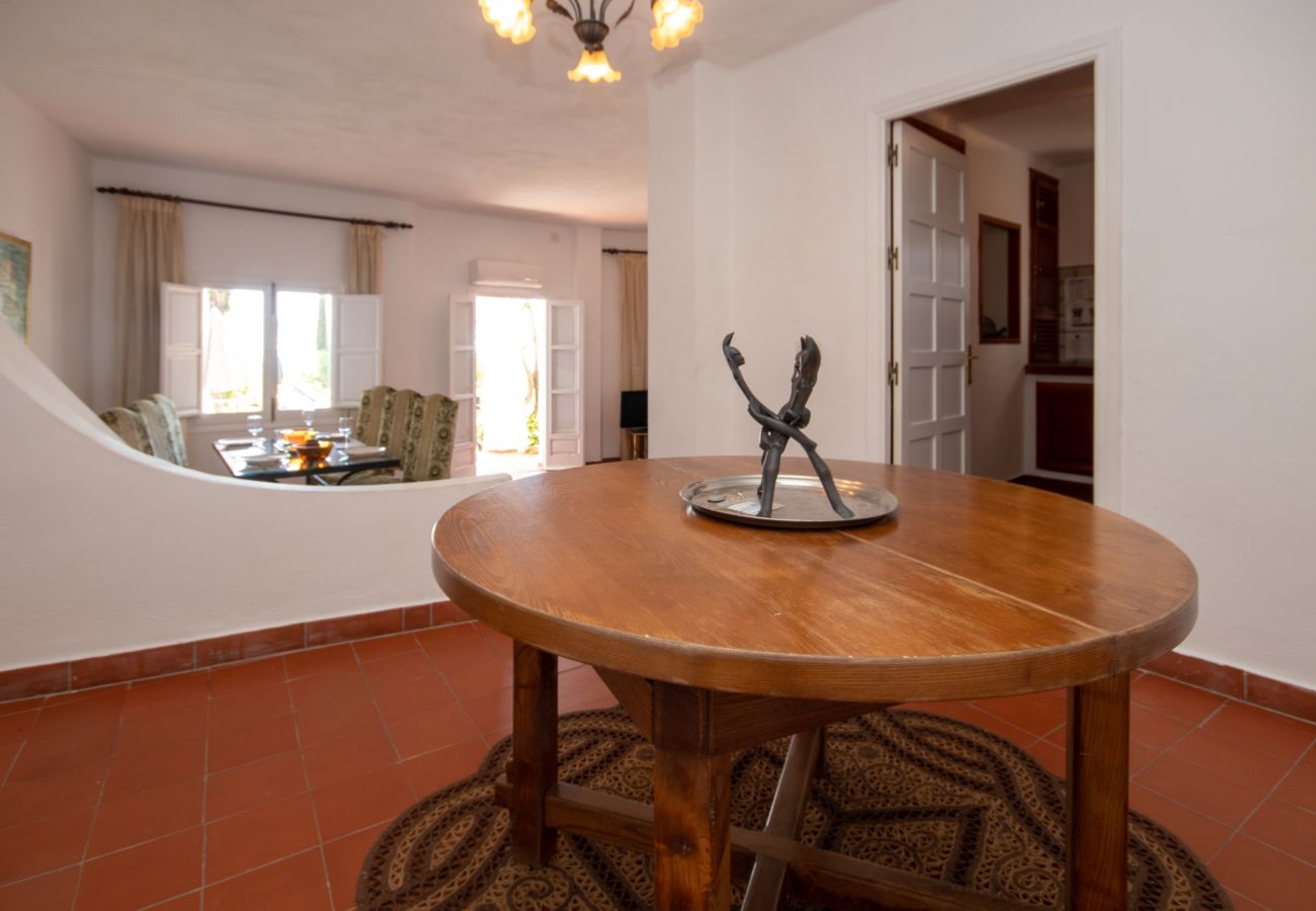 Terraced House in Marbella - Three bedroom town house to rent in Los Altos de Marbella