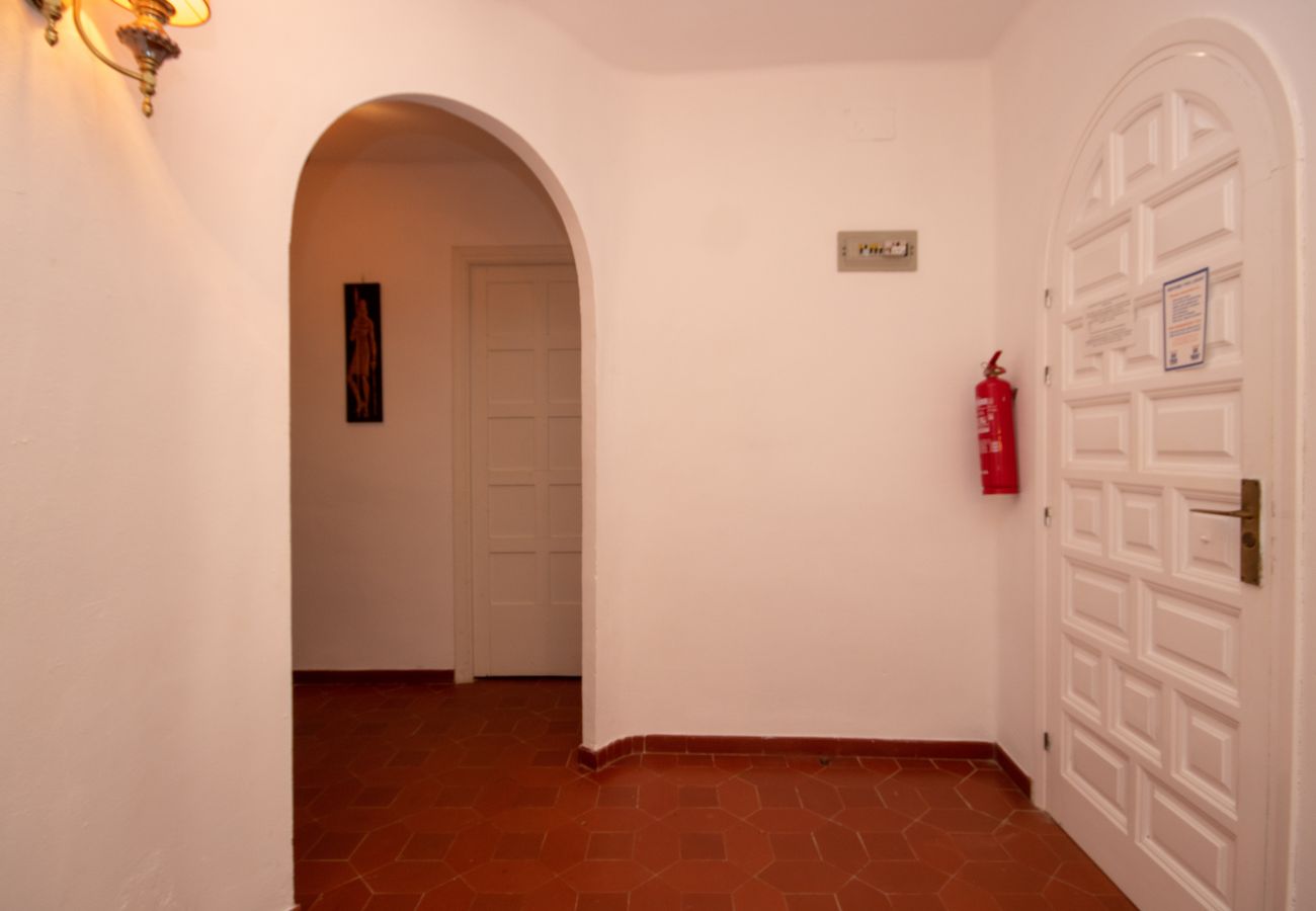 Terraced House in Marbella - Three bedroom town house to rent in Los Altos de Marbella