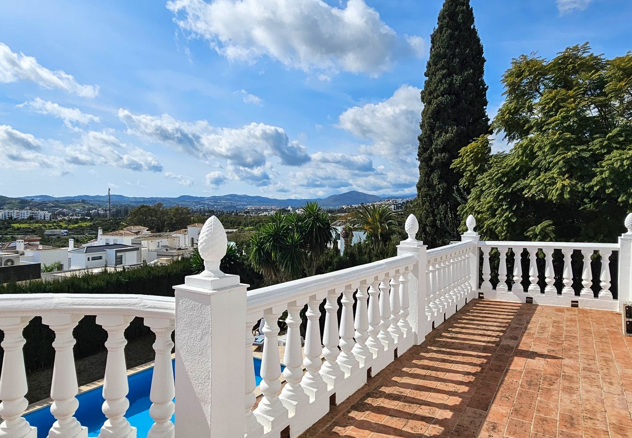 Villa in Mijas Costa - Villa with Private Pool in La Sierrezuela - Villa Las Mariposas