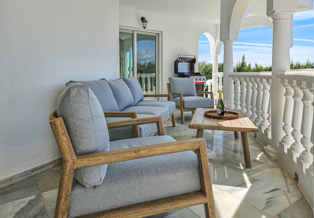 Villa in Mijas Costa - Villa with Private Pool in La Sierrezuela - Villa Las Mariposas