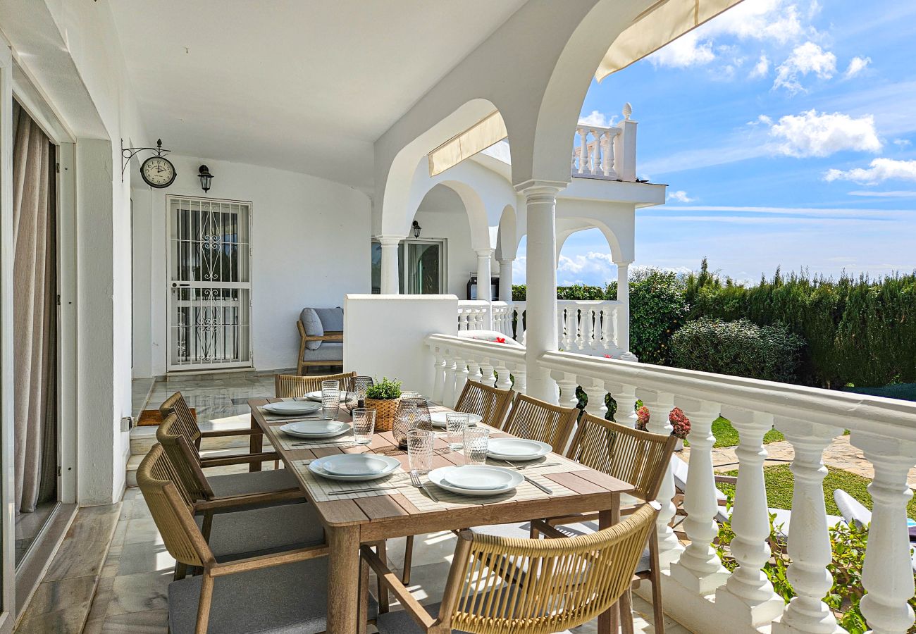 Villa in Mijas Costa - Villa with Private Pool in La Sierrezuela - Villa Las Mariposas