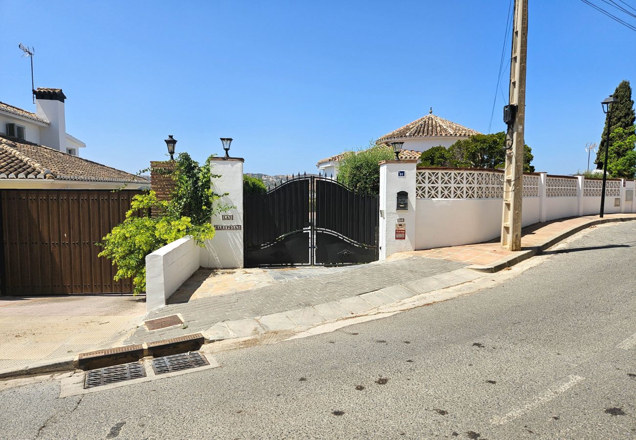 Villa in Mijas Costa - Villa with Private Pool in La Sierrezuela - Villa Las Mariposas
