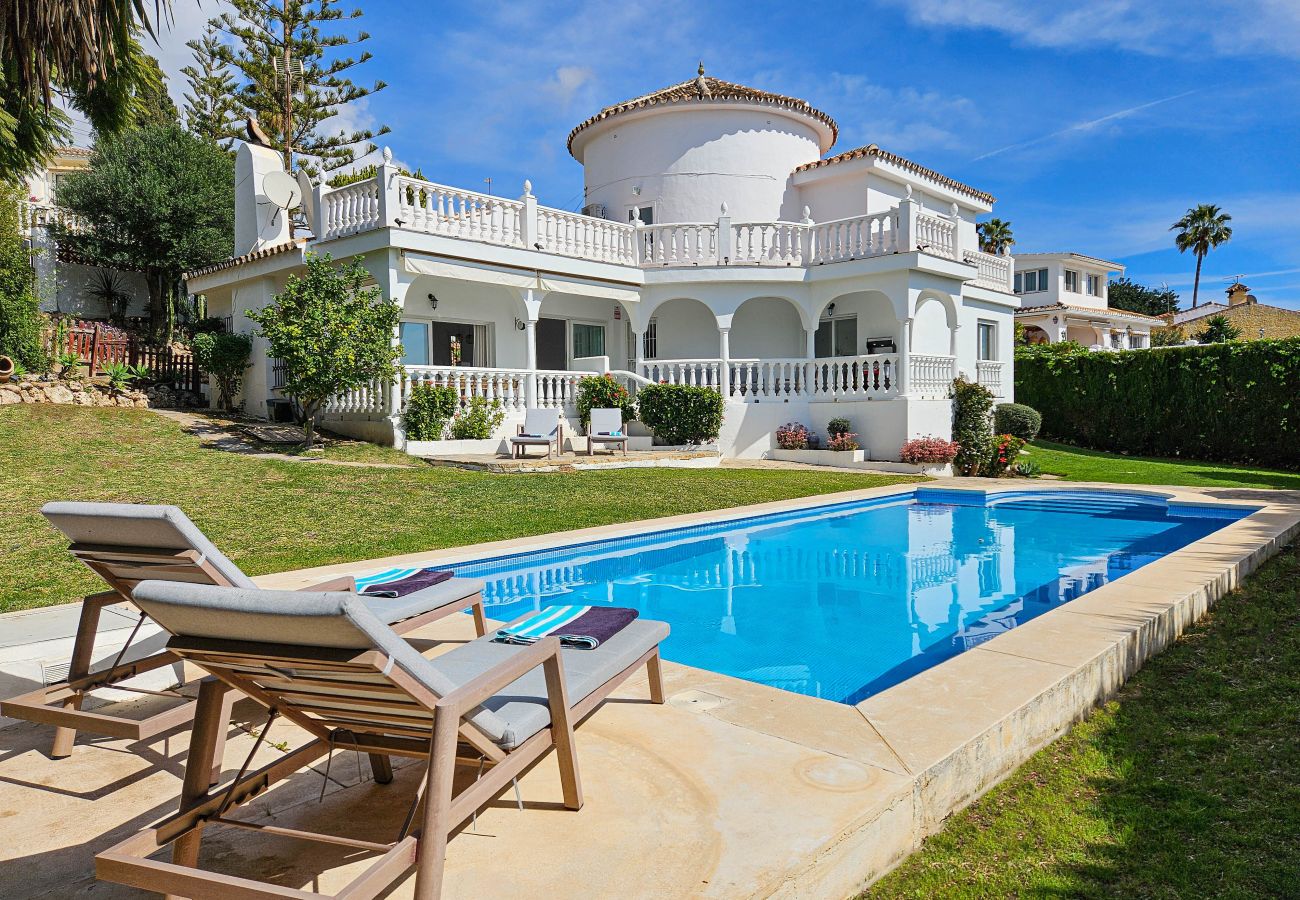 Villa in Mijas Costa - Villa with Private Pool in La Sierrezuela - Villa Las Mariposas