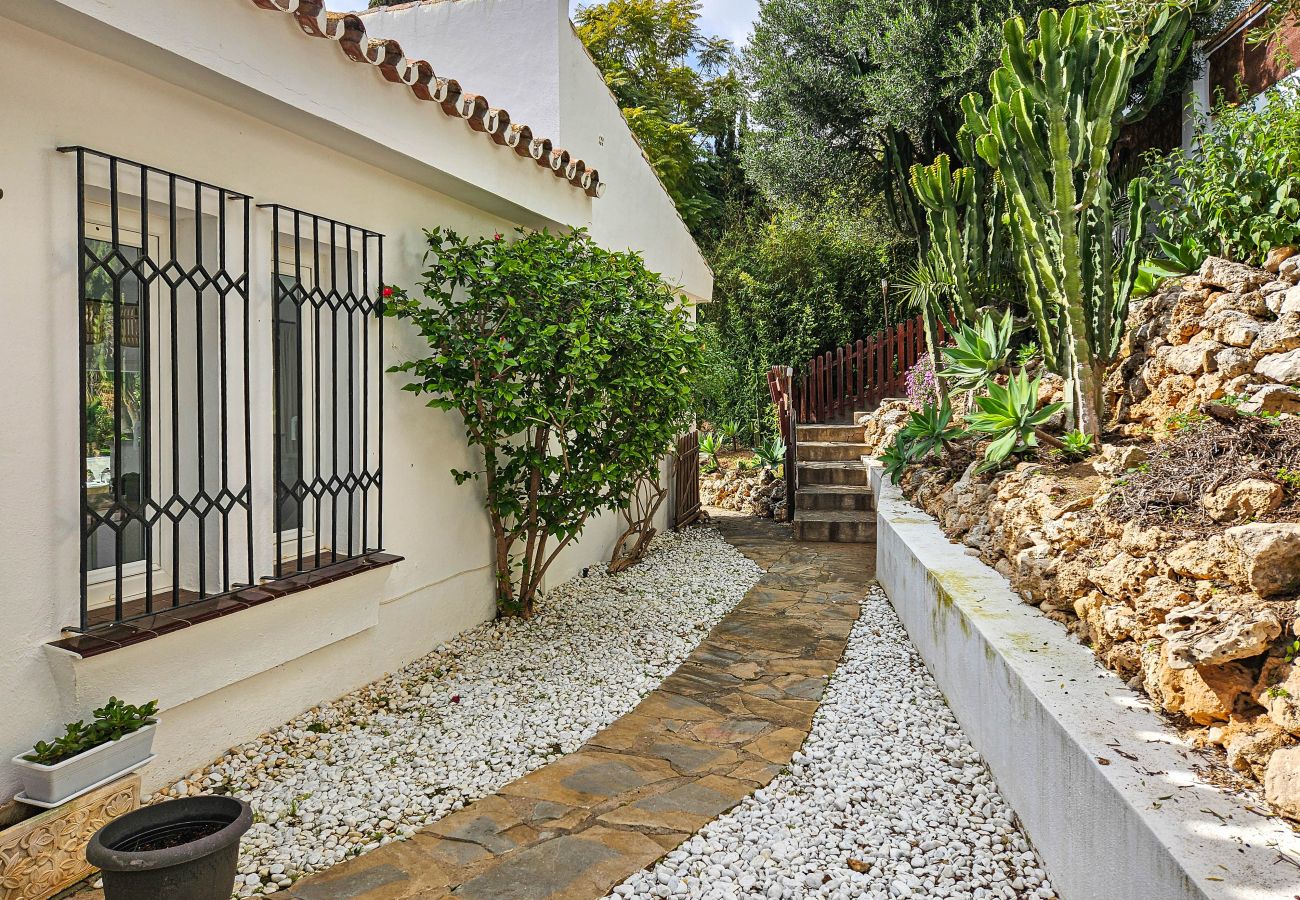 Villa in Mijas Costa - Villa with Private Pool in La Sierrezuela - Villa Las Mariposas