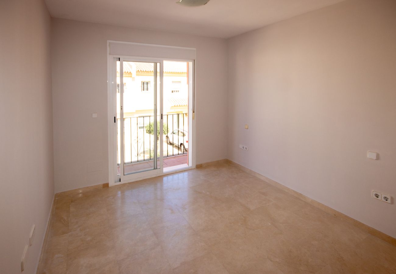 Terraced House in Marbella - Four bedroom town house in tranquil gated community