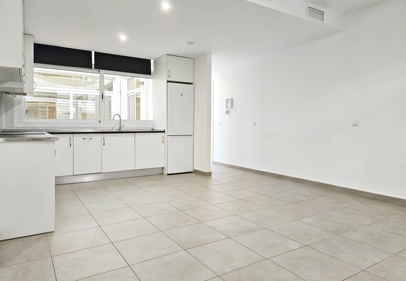 Apartment in Mijas Costa - Two bedroom unfurnished apartment in the centre of La Cala