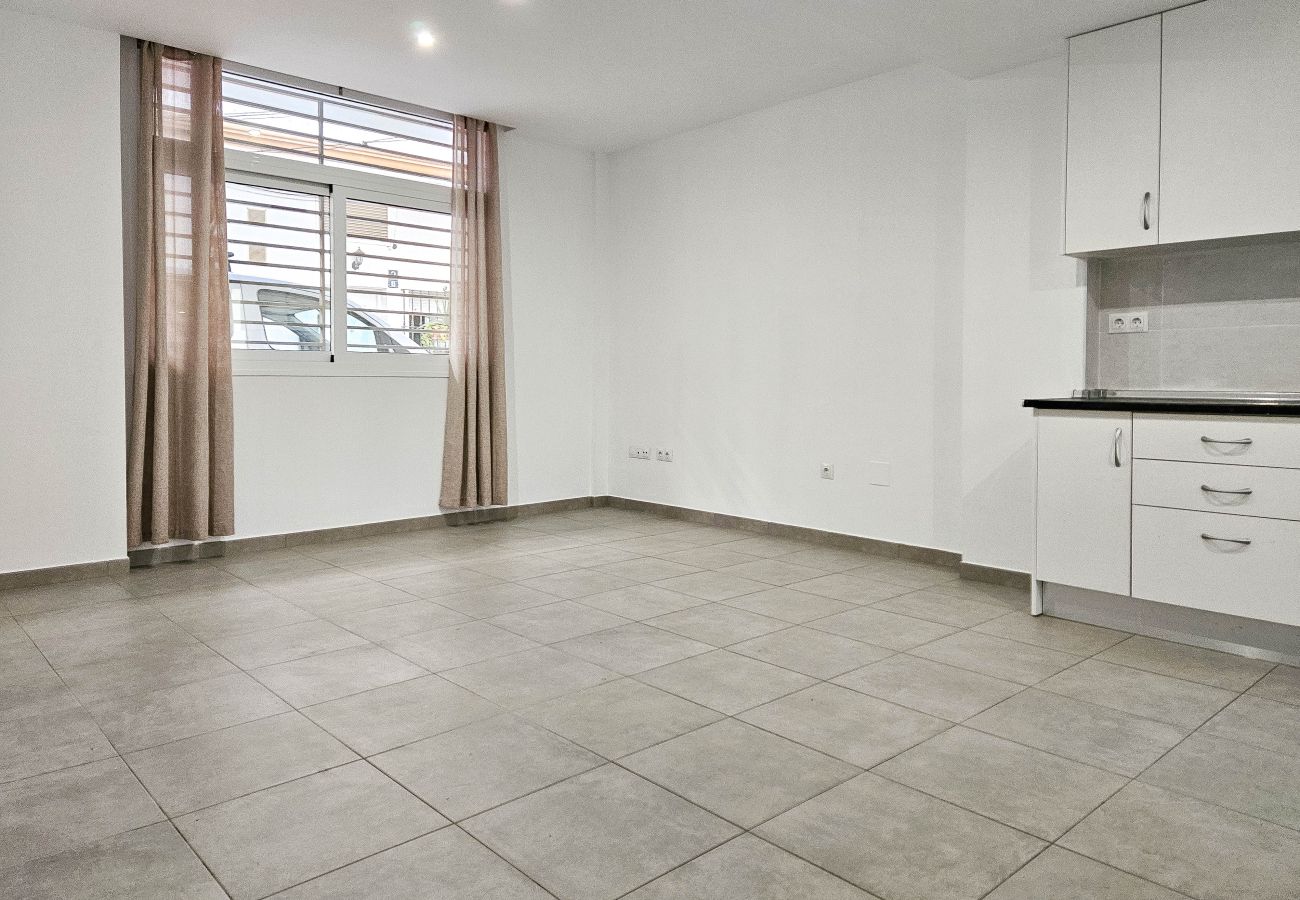 Apartment in Mijas Costa - Two bedroom unfurnished apartment in the centre of La Cala