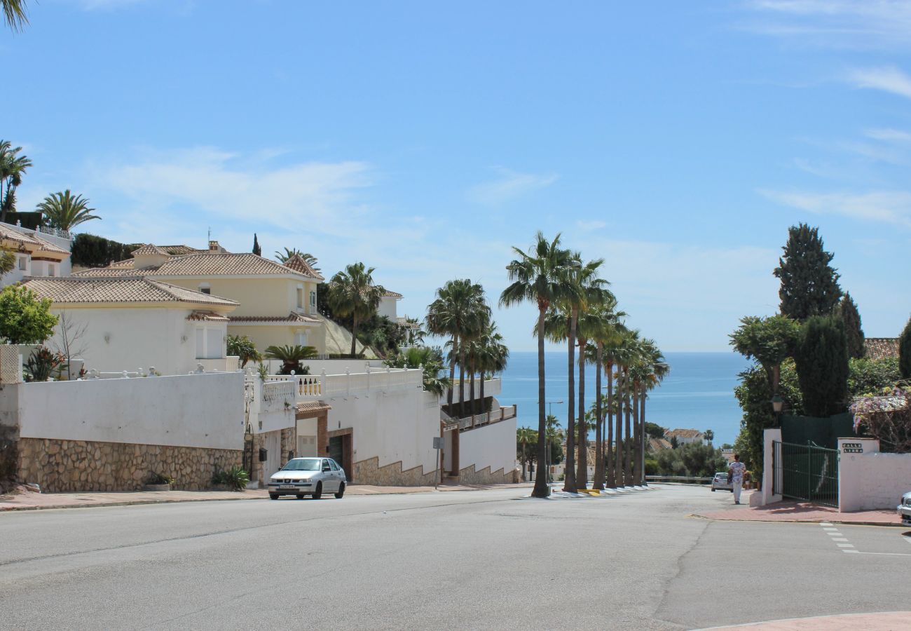 Apartment in Mijas Costa - Two bedroom apartment to rent in Riviera del Sol