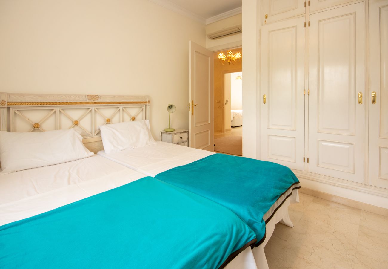 Villa in Mijas Costa - Four bedroom villa to rent in Mijas Costa