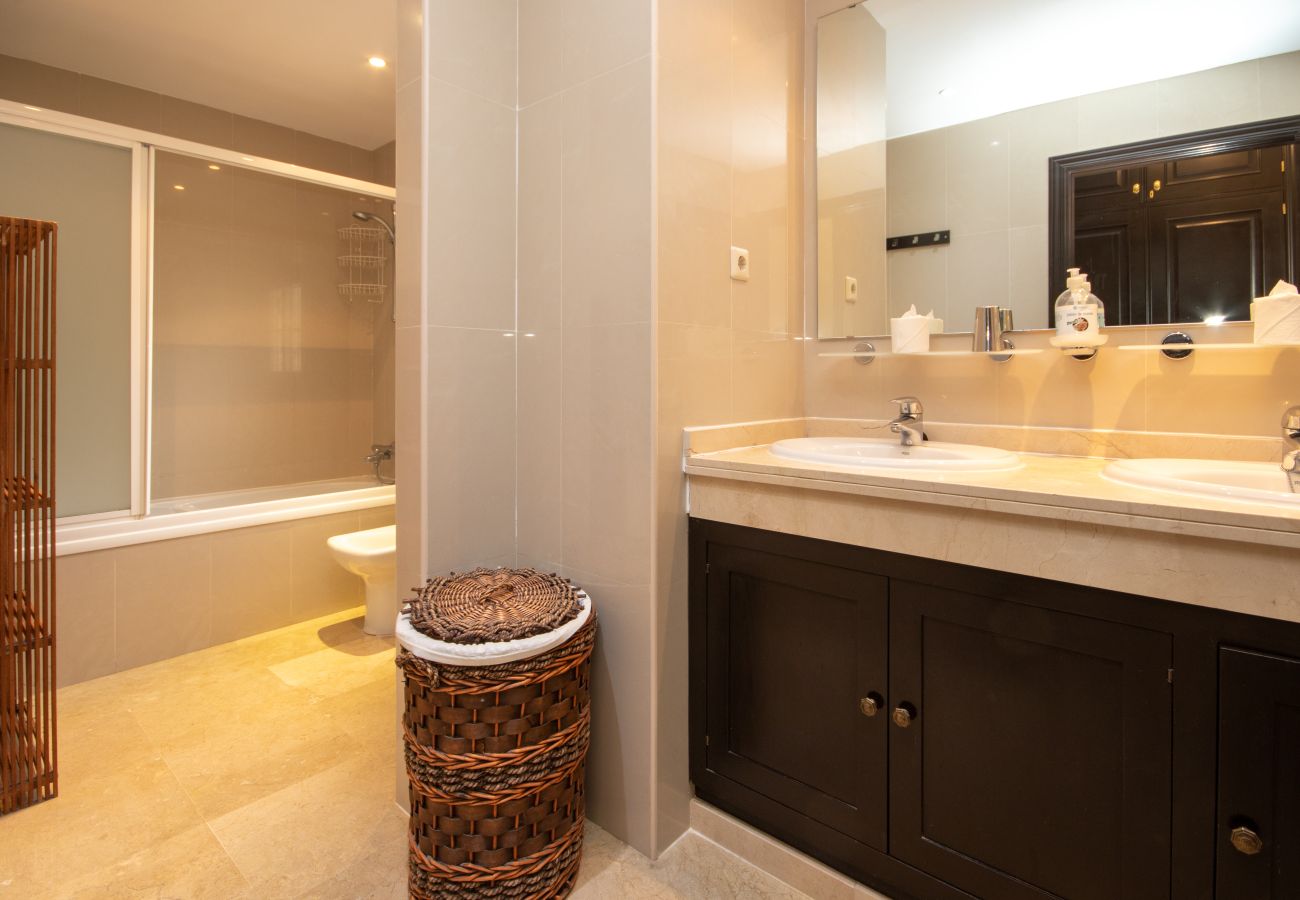 Villa in Mijas Costa - Four bedroom villa to rent in Mijas Costa