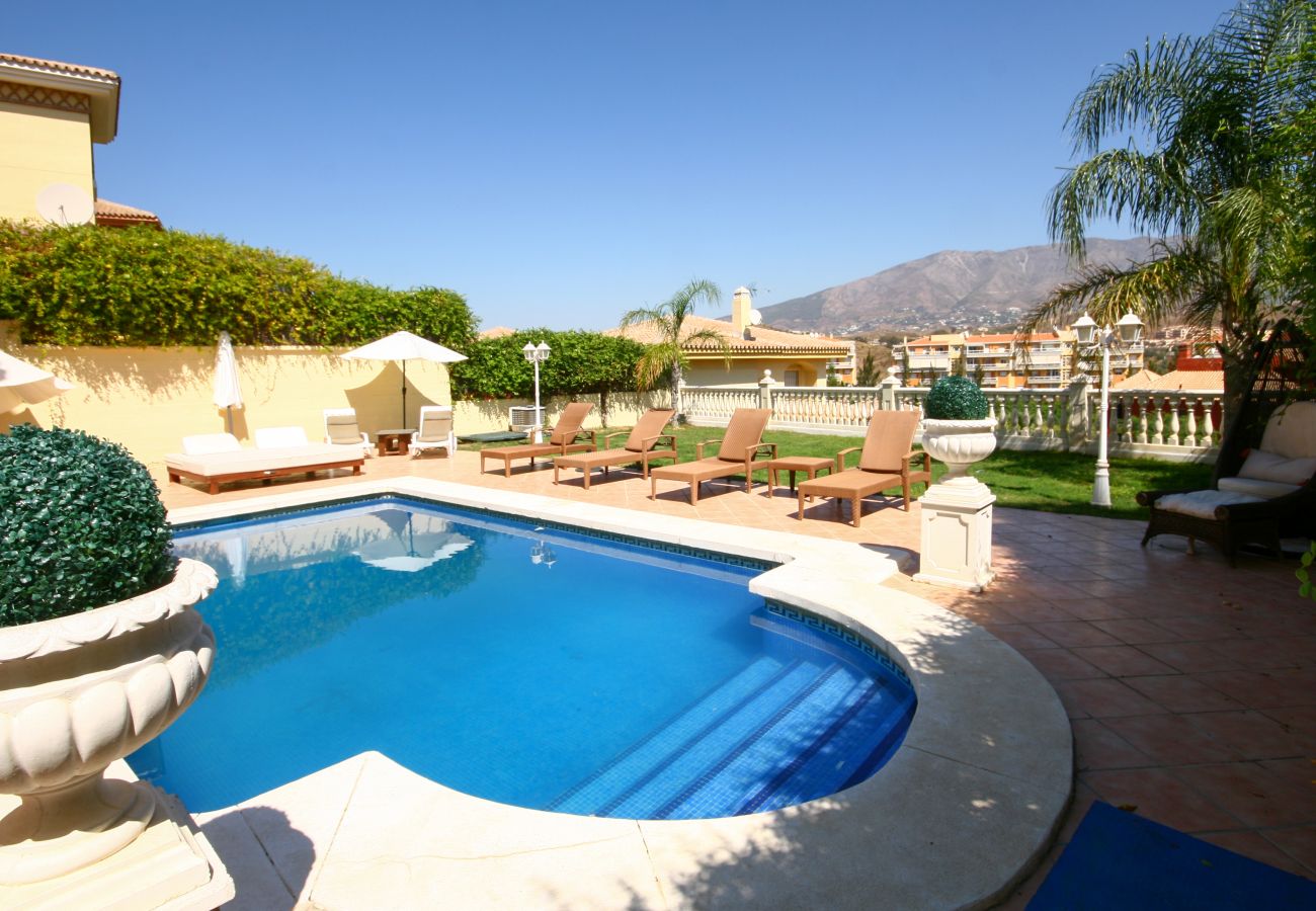 Villa in Mijas Costa - Four bedroom villa to rent in Mijas Costa