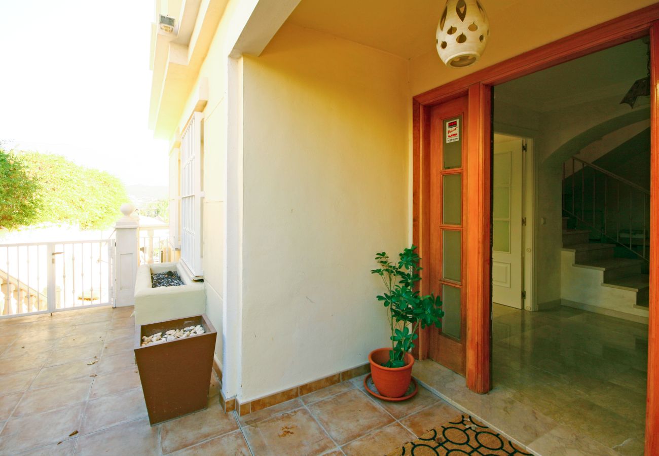 Villa in Mijas Costa - Four bedroom villa to rent in Mijas Costa