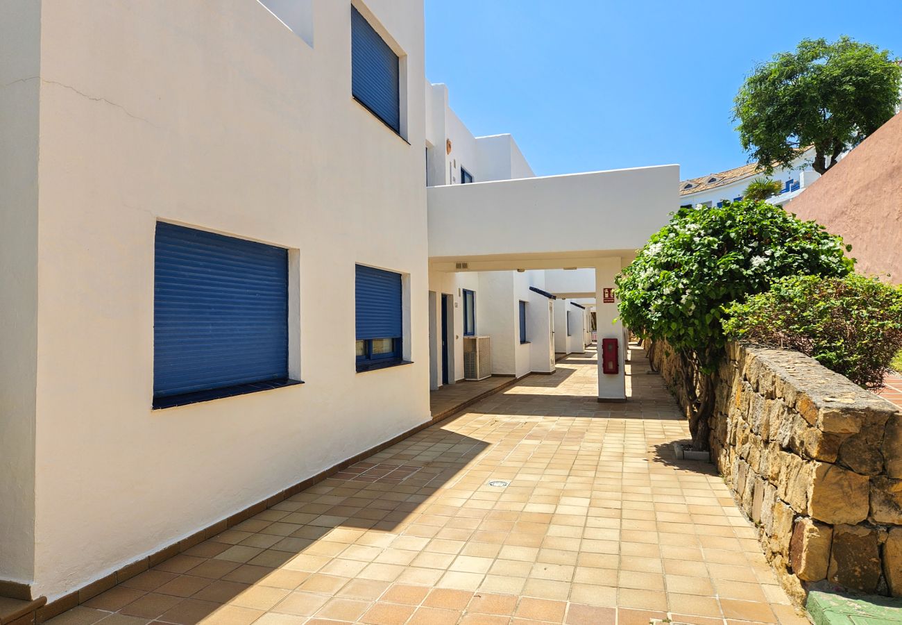Apartment in Manilva - Two bedroom apartment in Duquesa Golf & Gardens Manilva