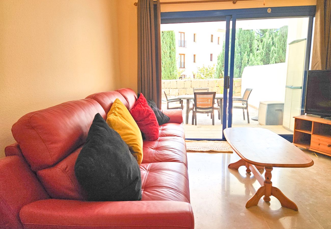 Apartment in Manilva - Two bedroom apartment in Duquesa Golf & Gardens Manilva