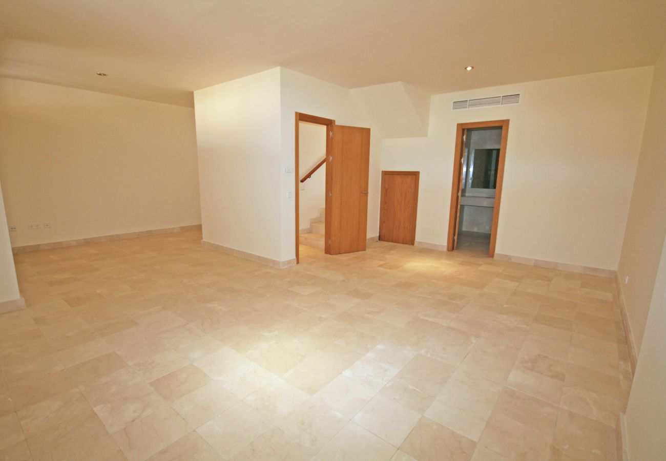 Terraced House in Mijas Costa - 4 bedroom townhouse unfurnished in Riviera del Sol