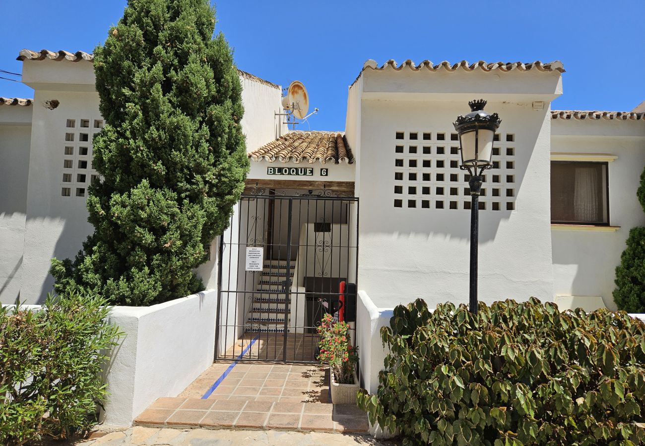 Apartment in Mijas Costa - Two bedroom apartment in Riviera long term rental