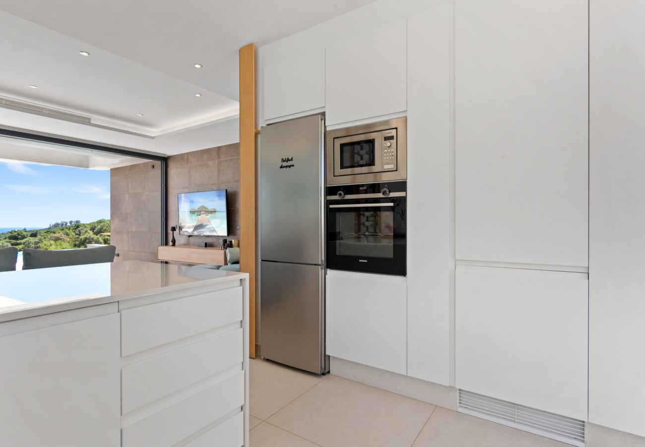 Villa in Estepona - Luxury 4 Bedroom Villa in Valle Romano, Estepona with private infinity pool and magnificent views