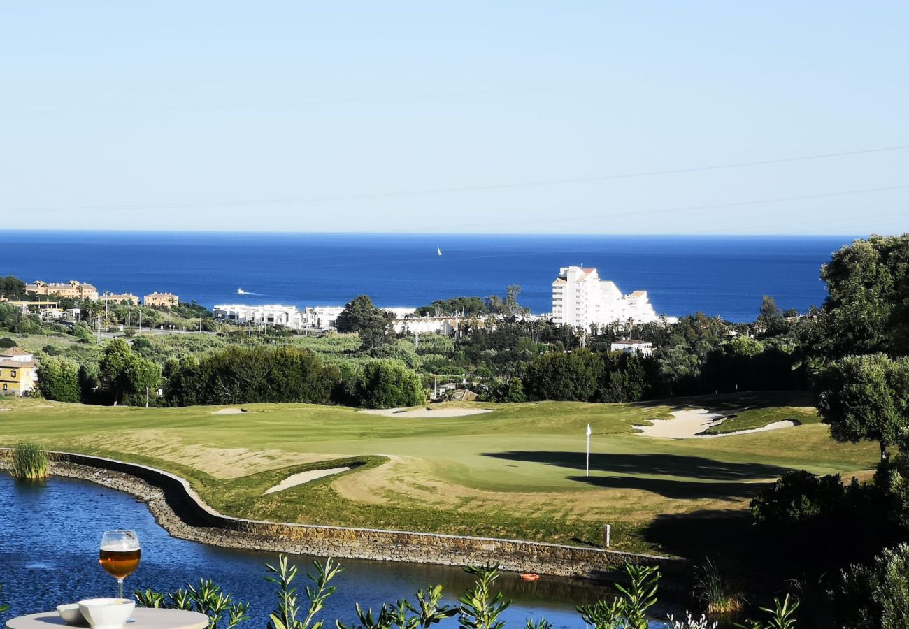 Villa in Estepona - Luxury 4 Bedroom Villa in Valle Romano, Estepona with private infinity pool and magnificent views