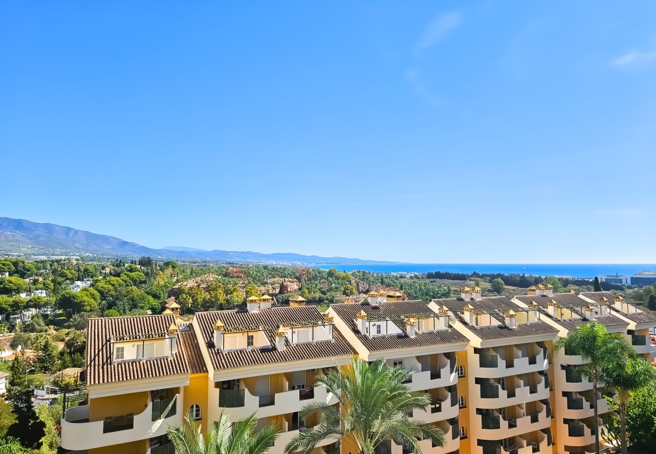 Apartment in Puerto Banus - Two bedroom apartment in Nueva Andalucia