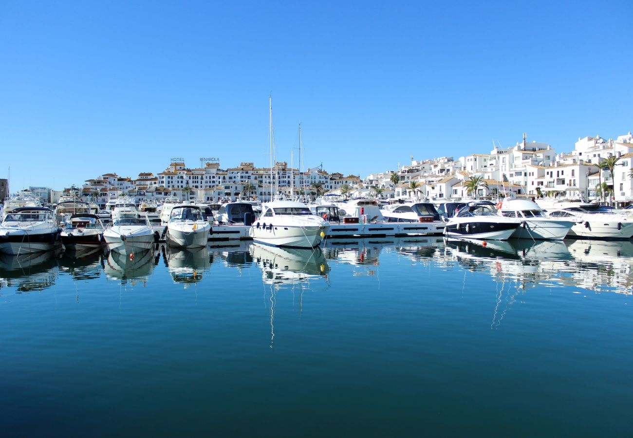 Apartment in Puerto Banus - Two bedroom apartment in Nueva Andalucia