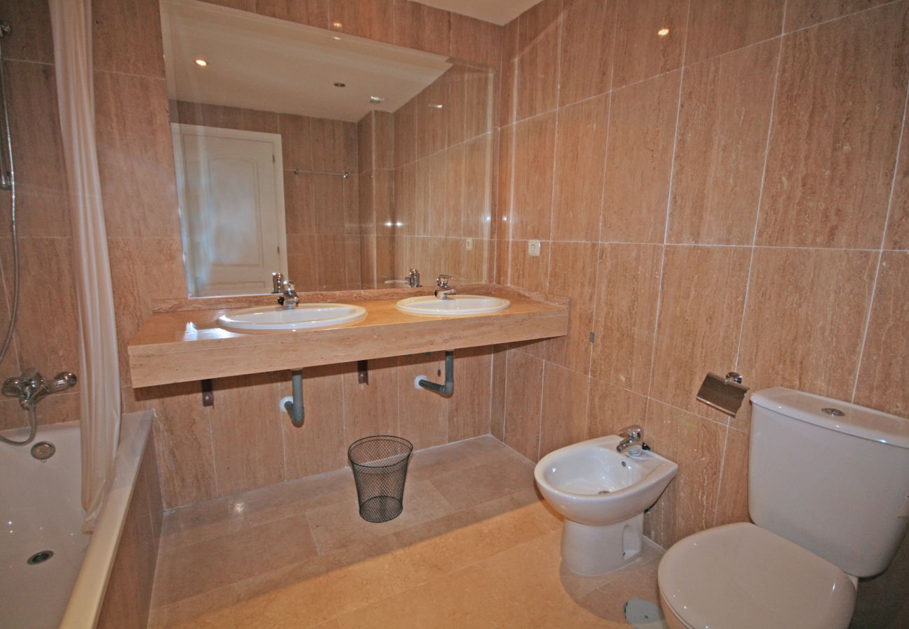 Apartment in Marbella - 3 bedroom apartment Los Lagos Elviria