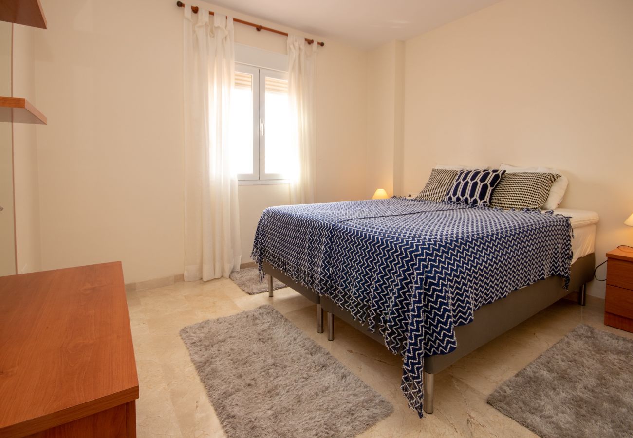 Apartment in Mijas Costa - Spacious 2 bedroom apartment in El Faro
