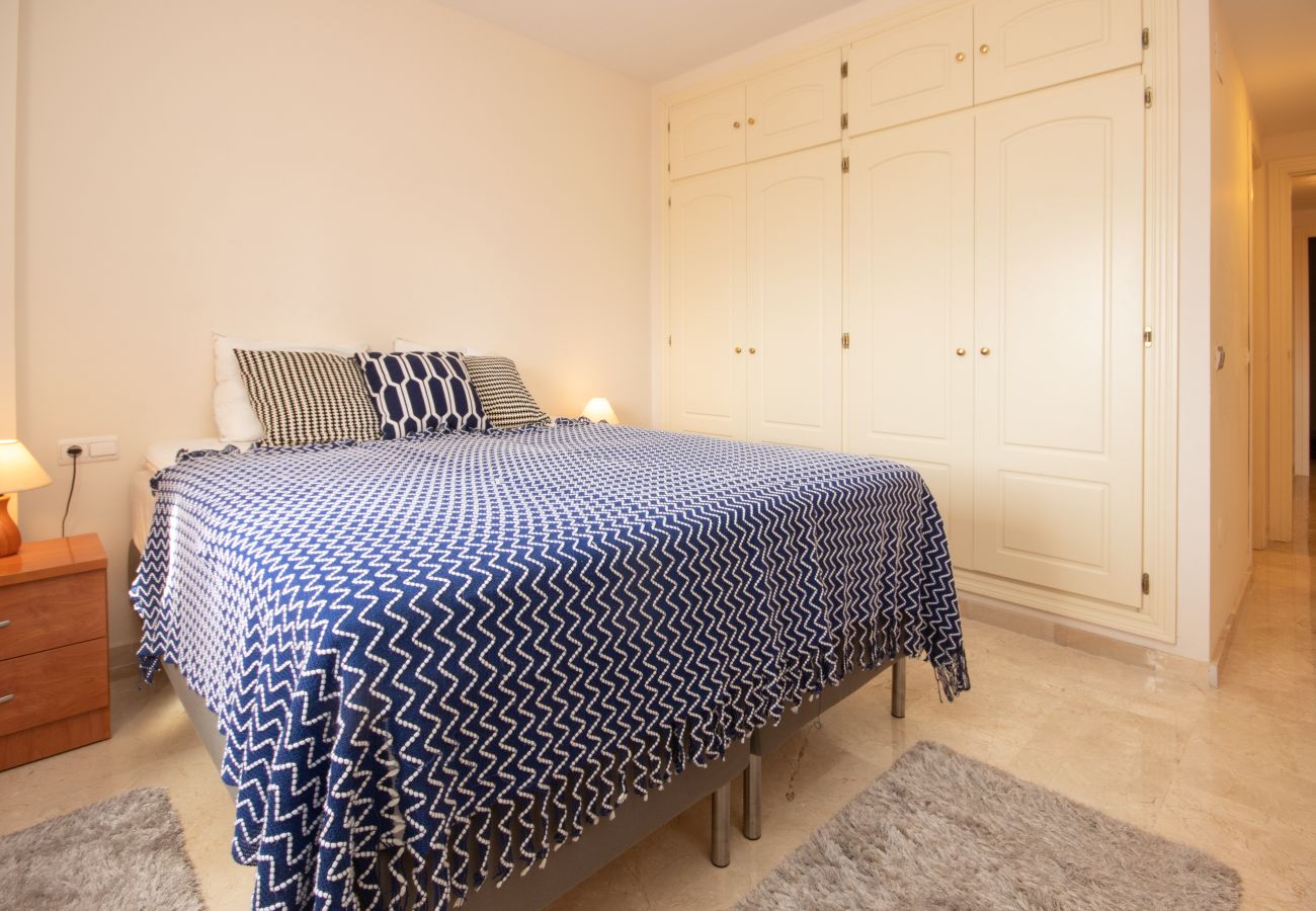 Apartment in Mijas Costa - Spacious 2 bedroom apartment in El Faro