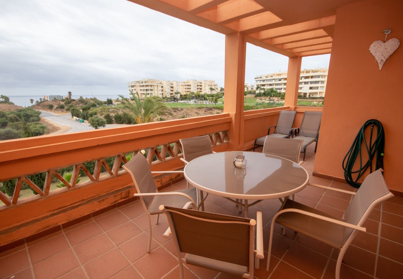 Apartment in Mijas Costa - Spacious 2 bedroom apartment in El Faro