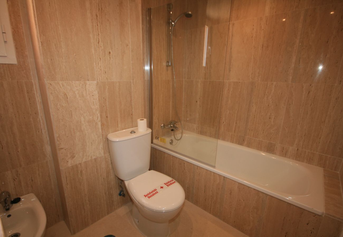 Apartment in Marbella - 2 bedroom rental apartment Los Lagos Elviria Marbella