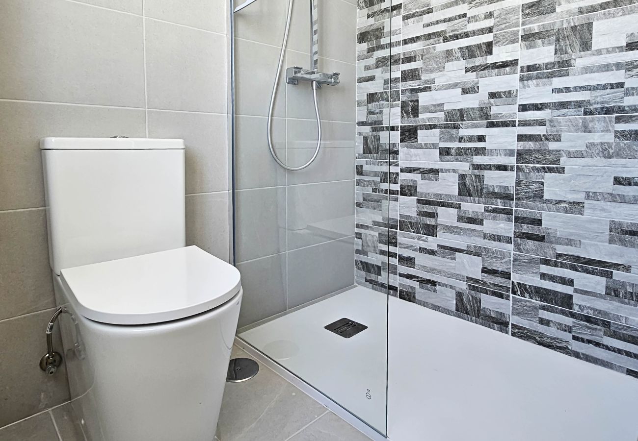 Terraced House in Mijas Costa - 2 bedroom townhouse with roof terrace