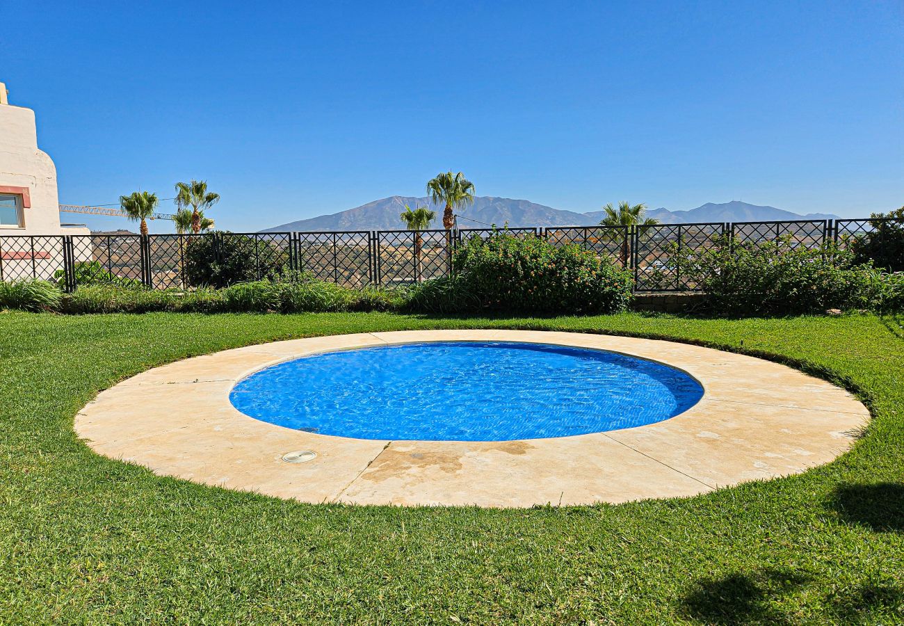 Terraced House in Mijas Costa - 2 bedroom townhouse with roof terrace